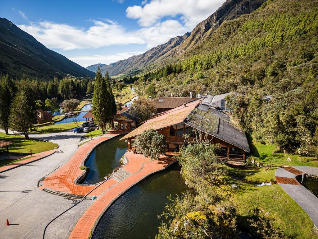 Hacienda Hosteria Dos Chorreras กูเอ็งกา ภายนอก รูปภาพ